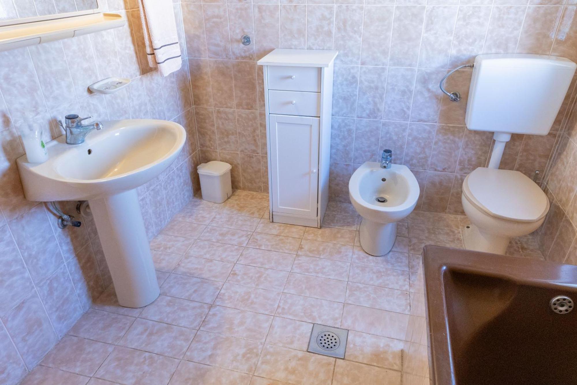 Apartmani Trlaja Vodice Bagian luar foto