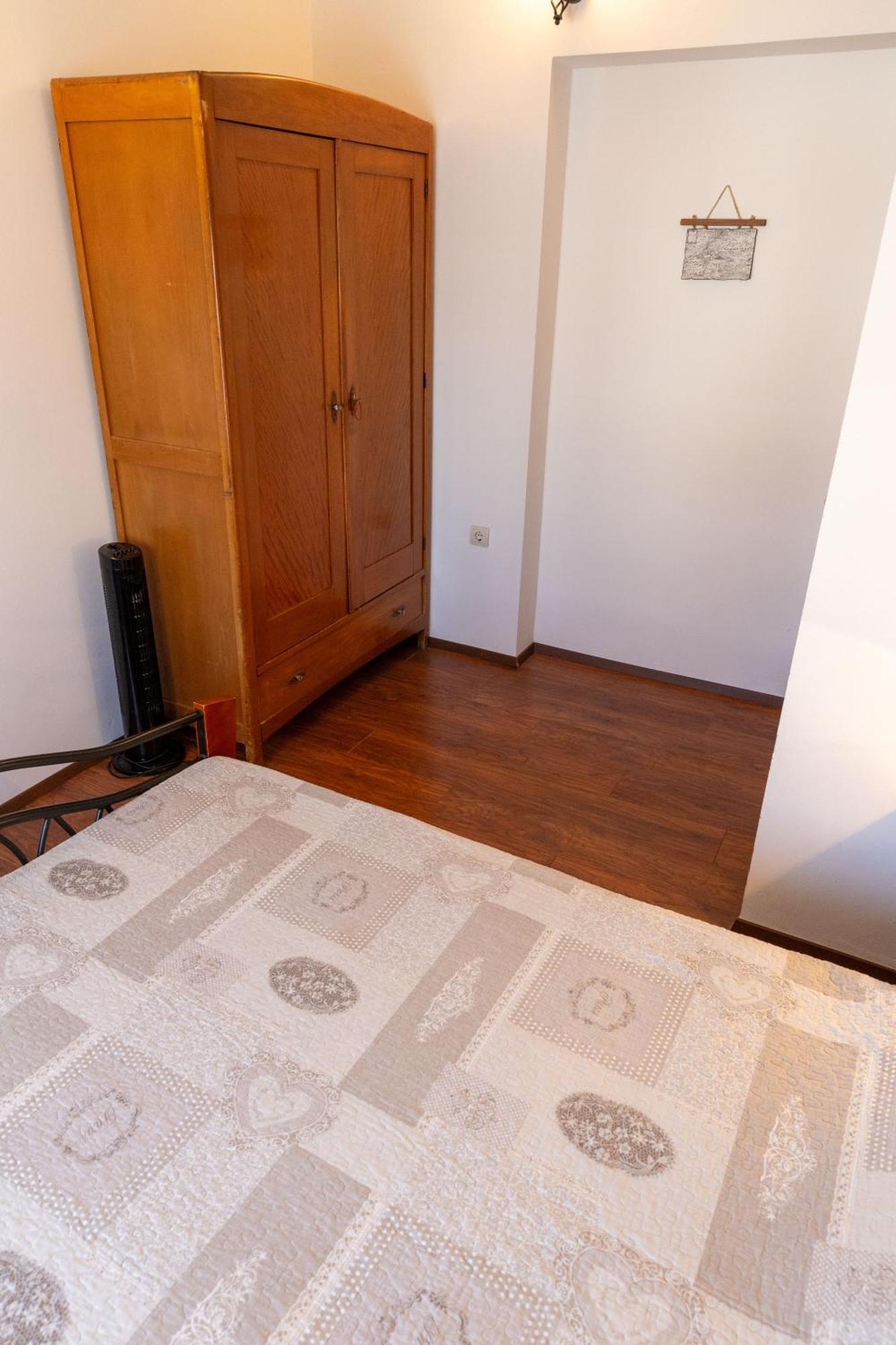 Apartmani Trlaja Vodice Bagian luar foto