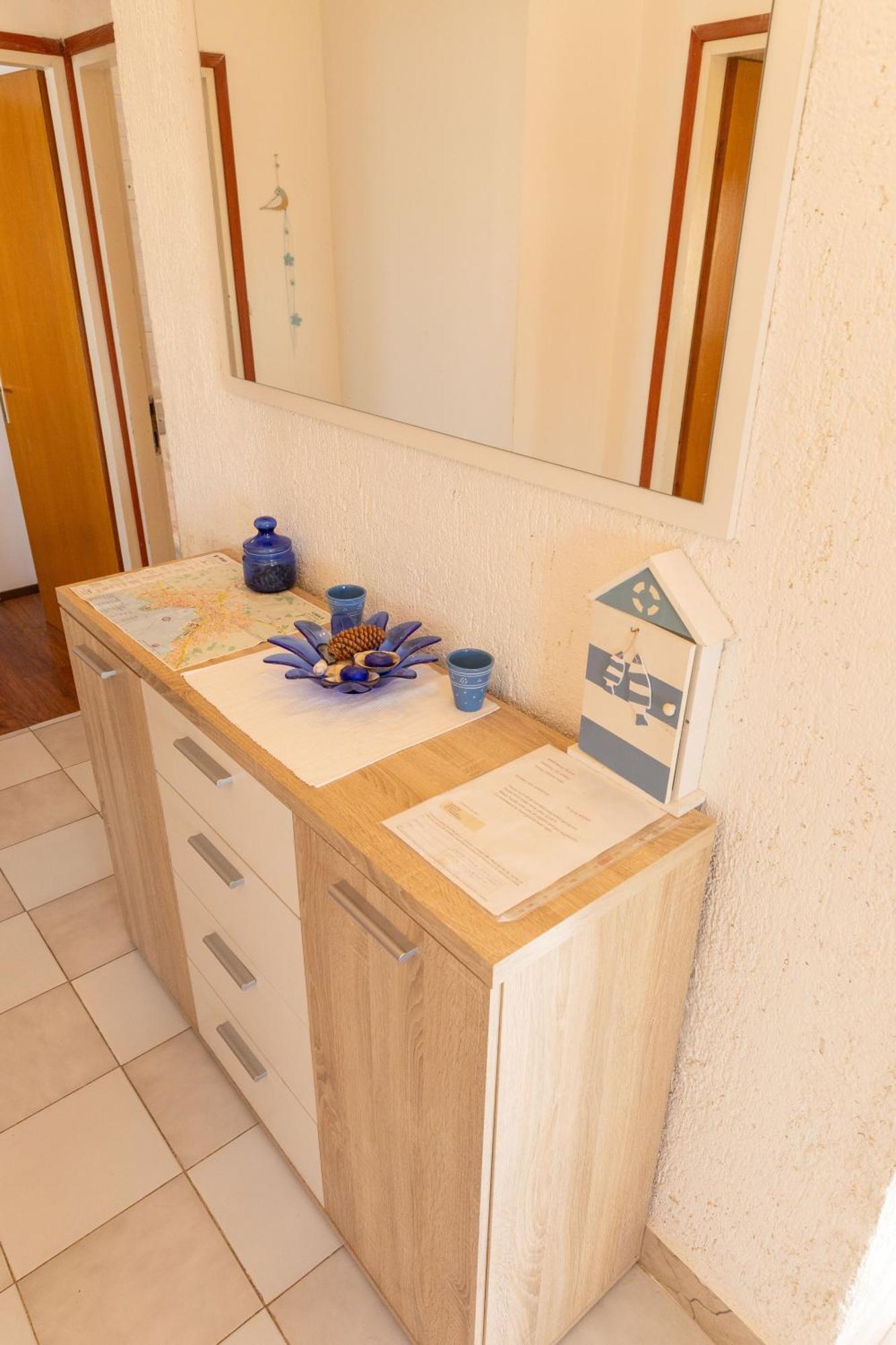 Apartmani Trlaja Vodice Bagian luar foto