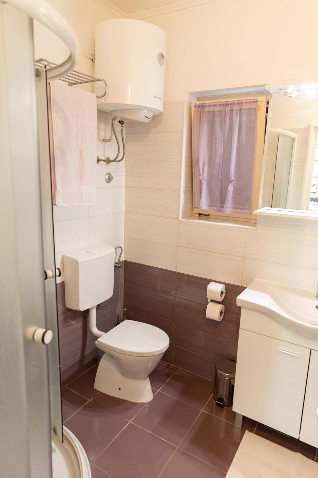 Apartmani Trlaja Vodice Bagian luar foto